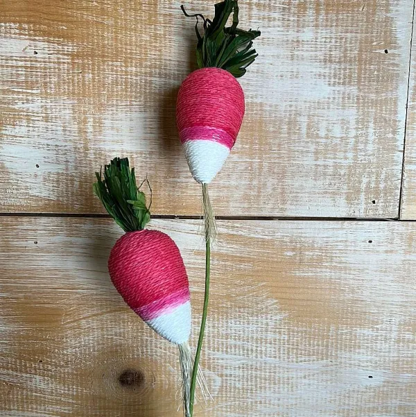 Spring Sprays^Liberty Floral Beet Spray