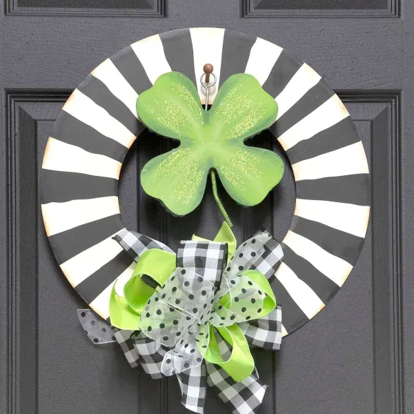 Door Decor^The Round Top Collection Black And White Wreath With Grommet Hanger