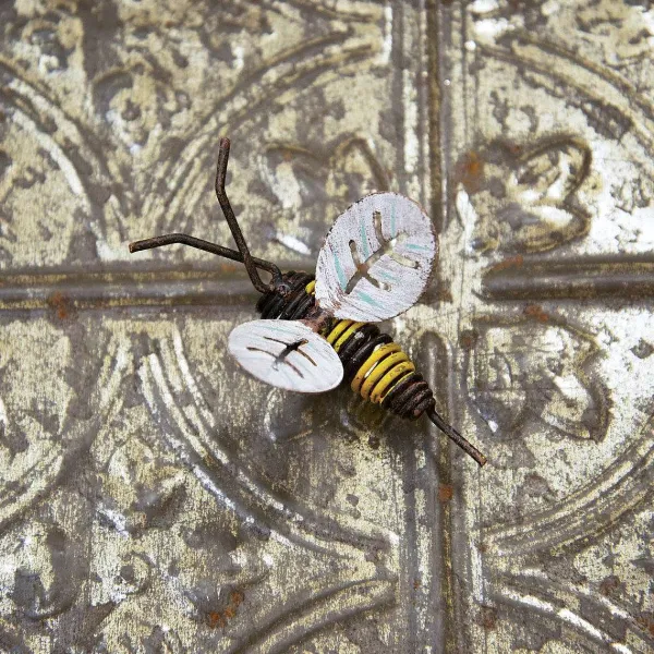 Spring^The Round Top Collection Bumble Bee Magnet