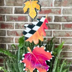 Pot Stakes^The Round Top Collection Elegant Leaf Topiary