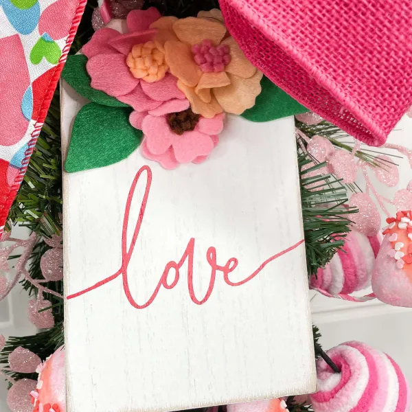 Signs^Direct Export Co. Felt Floral Love Sign