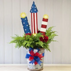 Focal Points^The Round Top Collection Festive 4Th Of July Stake