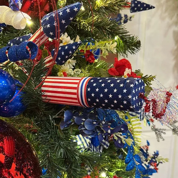 Sprays^Liberty Floral Firecracker Spray