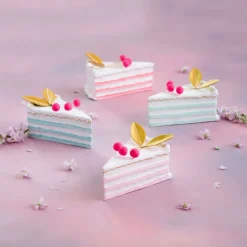 Focal Points^Glitterville French Cake Slice By