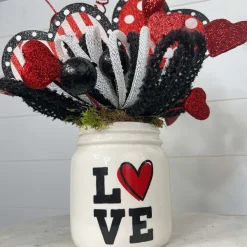 Creations^* Hearts In Bloom Valentine Arrangement
