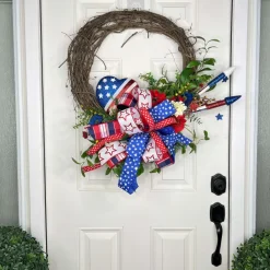 Creations^* Hearts Of Patriotism Wreath