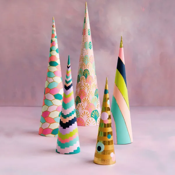 Home Accents^Glitterville House Of Glitter Cone Tree By