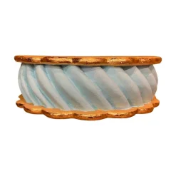 Focal Points^Glitterville Ice Cream Sandwich Display By