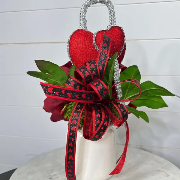 Table Decor^* Key To My Heart Valentine Arrangement