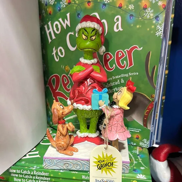 Figurines^Department 56 Max And Cindy Giving Gift To Grinch Figurine, Dept. 56 Village