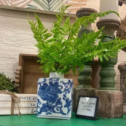 Floral^CRI Medium Boston Fern