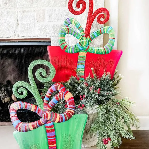 Pot Stakes^The Round Top Collection Merry & Bright Gift Boxes Yard Display