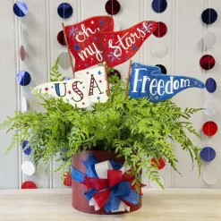 Pot Stakes^The Round Top Collection Oh My Stars Pennant Flag