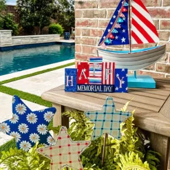 Pot Stakes^The Round Top Collection Plaid & Daisy Stars