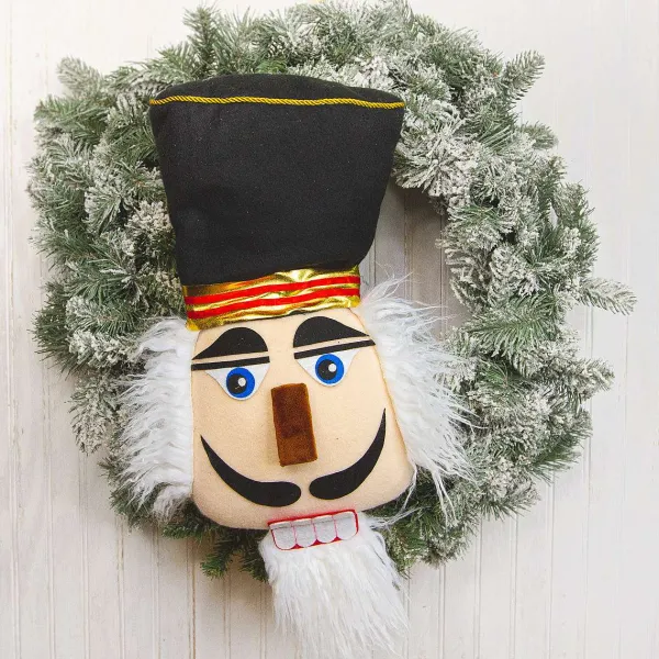 Figurines^Liberty Floral Plush Black Hat Nutcracker