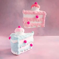 Figurines^Glitterville Slice Of Cake Display By