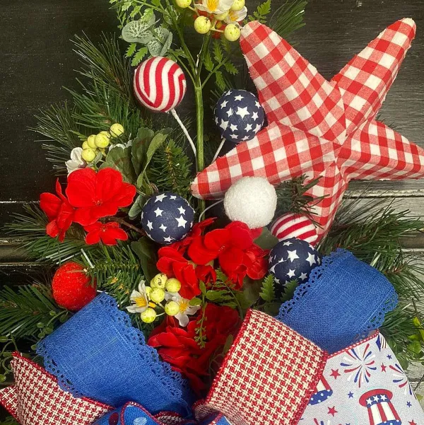 Sprays^Liberty Floral Star Stripe Ball Spray