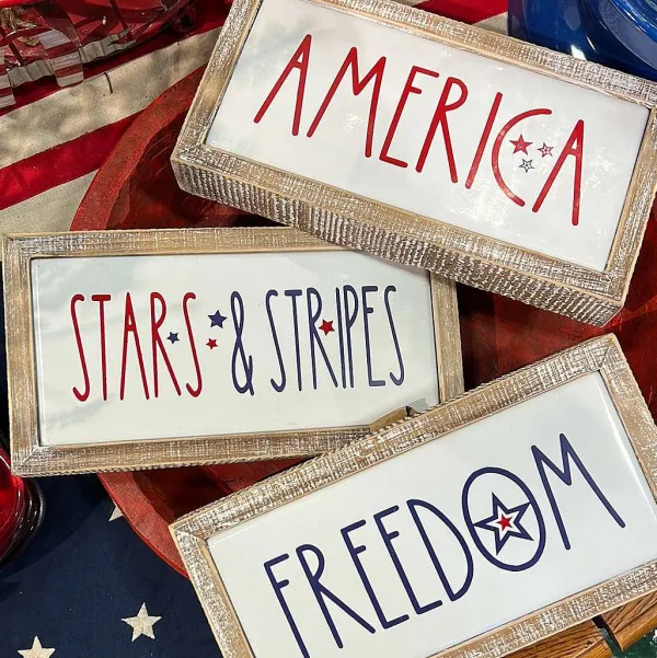 Signs^Transpac Stars And Stripes Wood Frame Metal Block