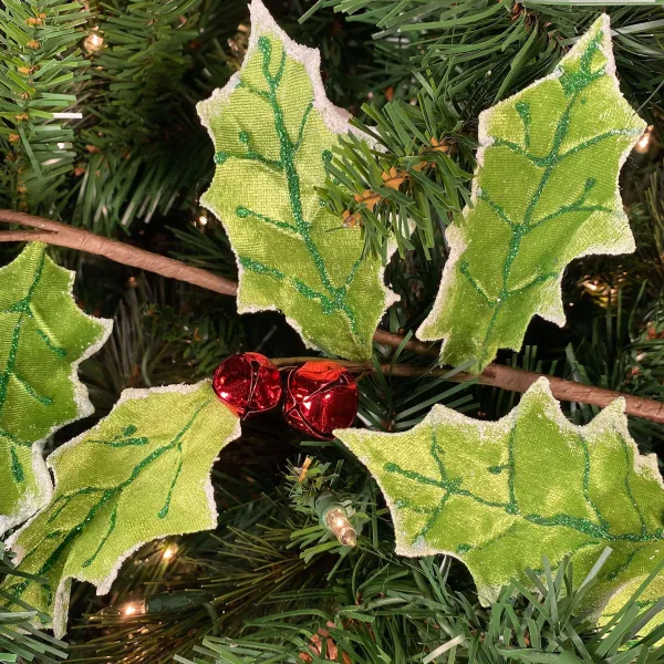 Floral Decor^LIBERTY FLORAL Velvet Holly Leaf Garland
