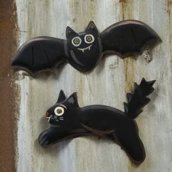 Wall Decor^The Round Top Collection Vintage Bat And Cat Magnet