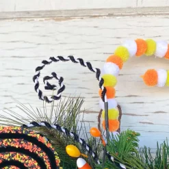Floral^Liberty Floral White And Black Chenille Curly Spray