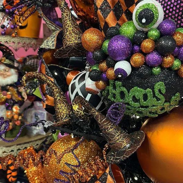 Floral^RAZ Witch Hat Spider Spray